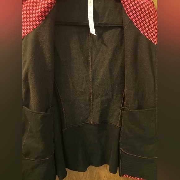 Lululemon jacket - Picture 11 of 11